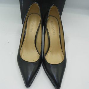 BEAUTIFUL BLACK COACH STUDDED PUMPS! SZ 8